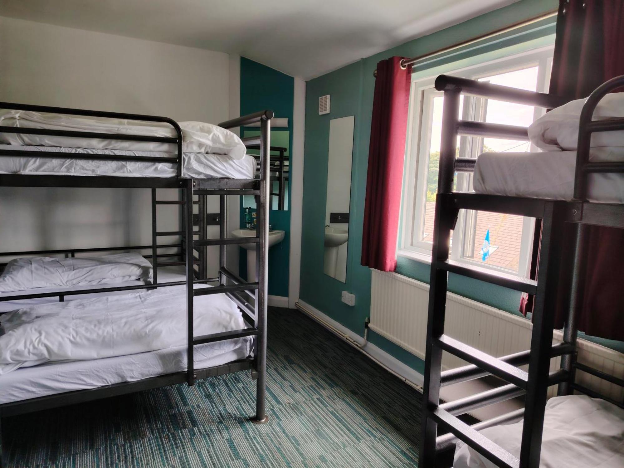 Yha Malham Hostel Ngoại thất bức ảnh