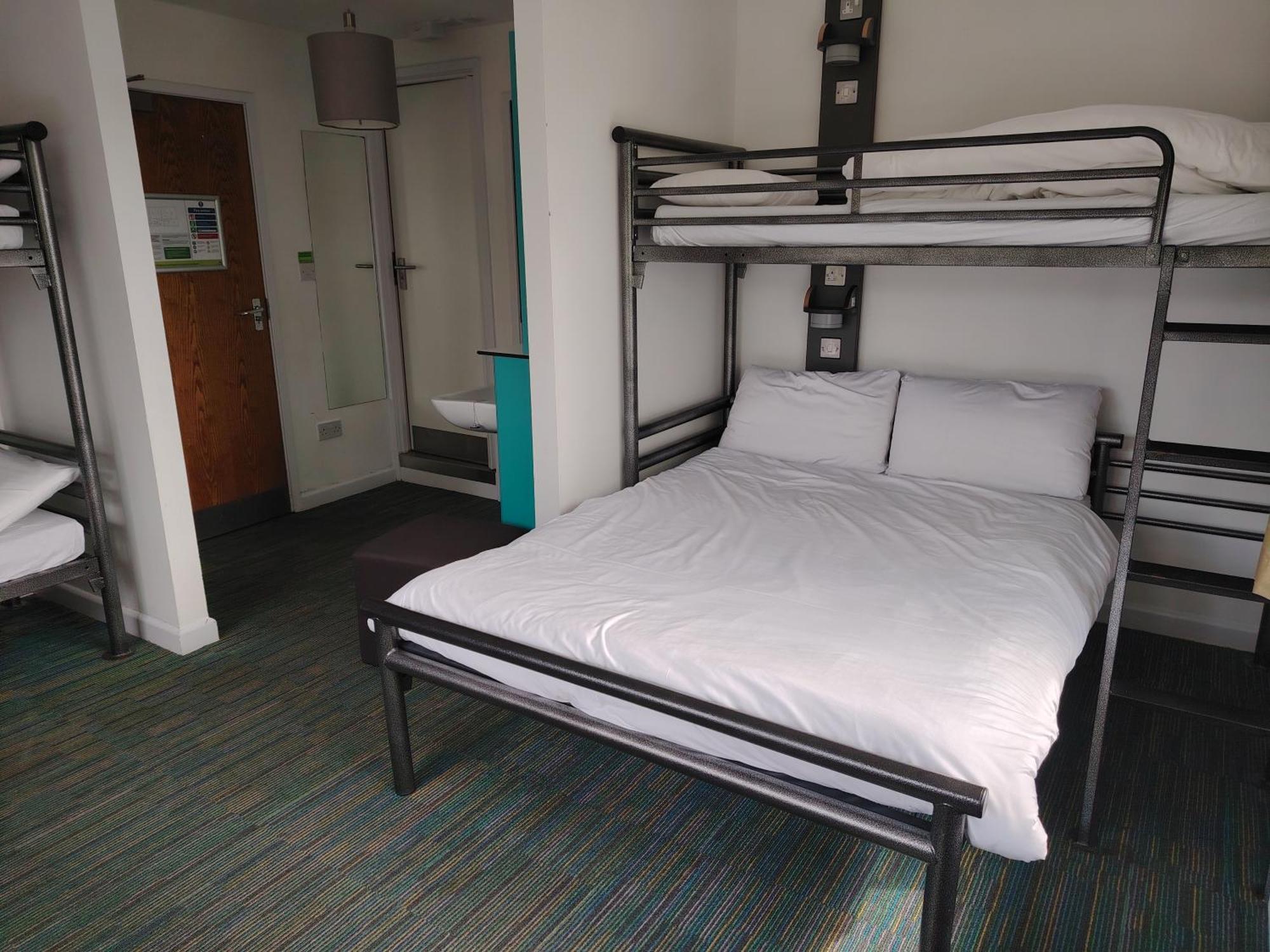 Yha Malham Hostel Ngoại thất bức ảnh